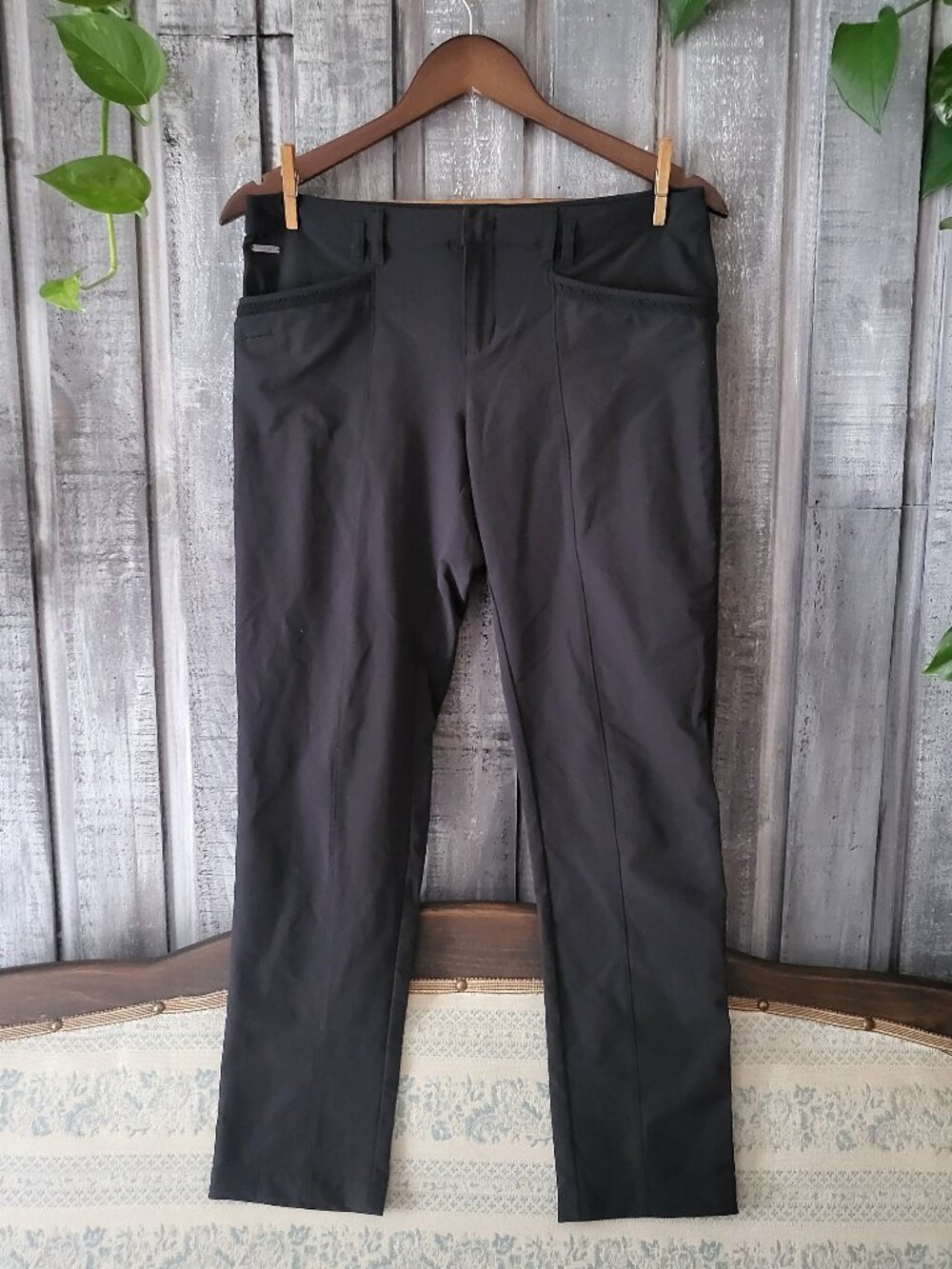 LOLE Water Repellent Quick Dry Stretch Hiking Travel Pants Black, Size 6